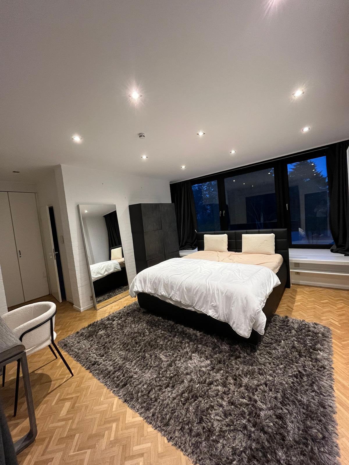 Lit NOIR 180x200, Maison & Meubles, Chambre à coucher | Lits, Comme neuf, Enlèvement