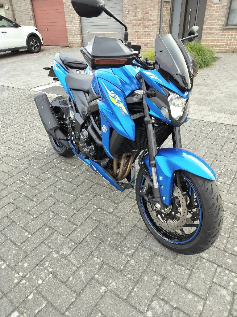 Suzuki GSX S 750, Motoren, Motoren | Suzuki, Particulier, Naked bike, meer dan 35 kW, 4 cilinders, ABS, Handvatverwarming, LED Verlichting