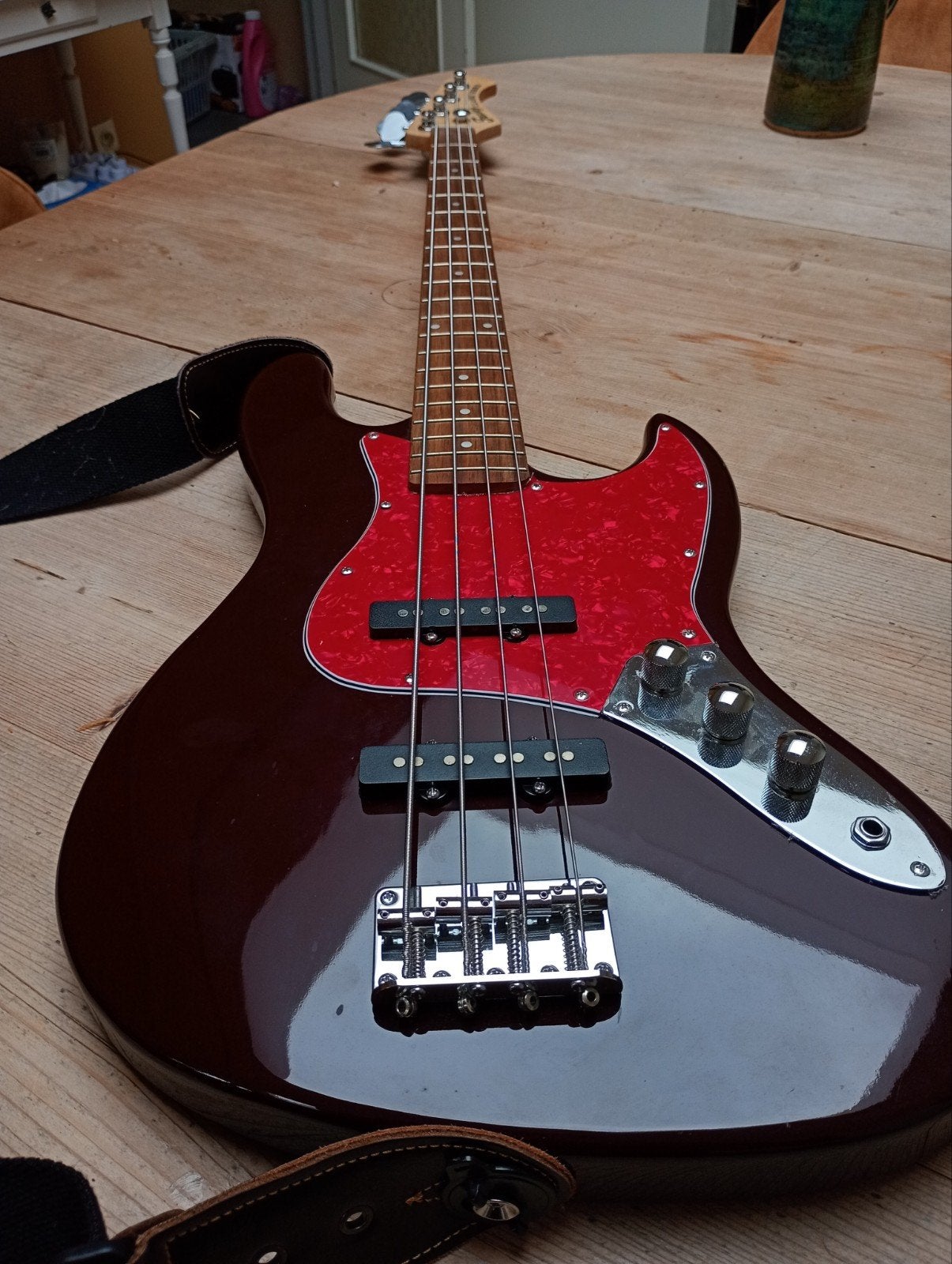 Basgitaar, Muziek en Instrumenten, Snaarinstrumenten | Gitaren | Elektrisch, Ophalen
