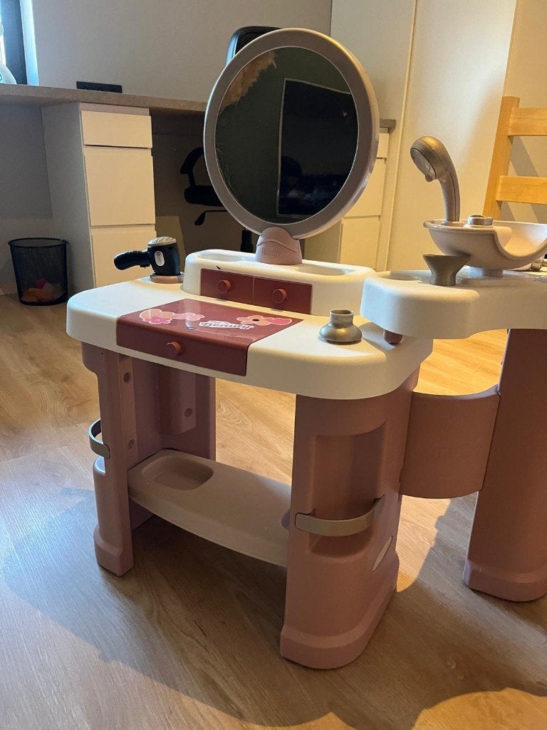 sminktafel schoonheidssalon voor kinderen, Ophalen, Zo goed als nieuw