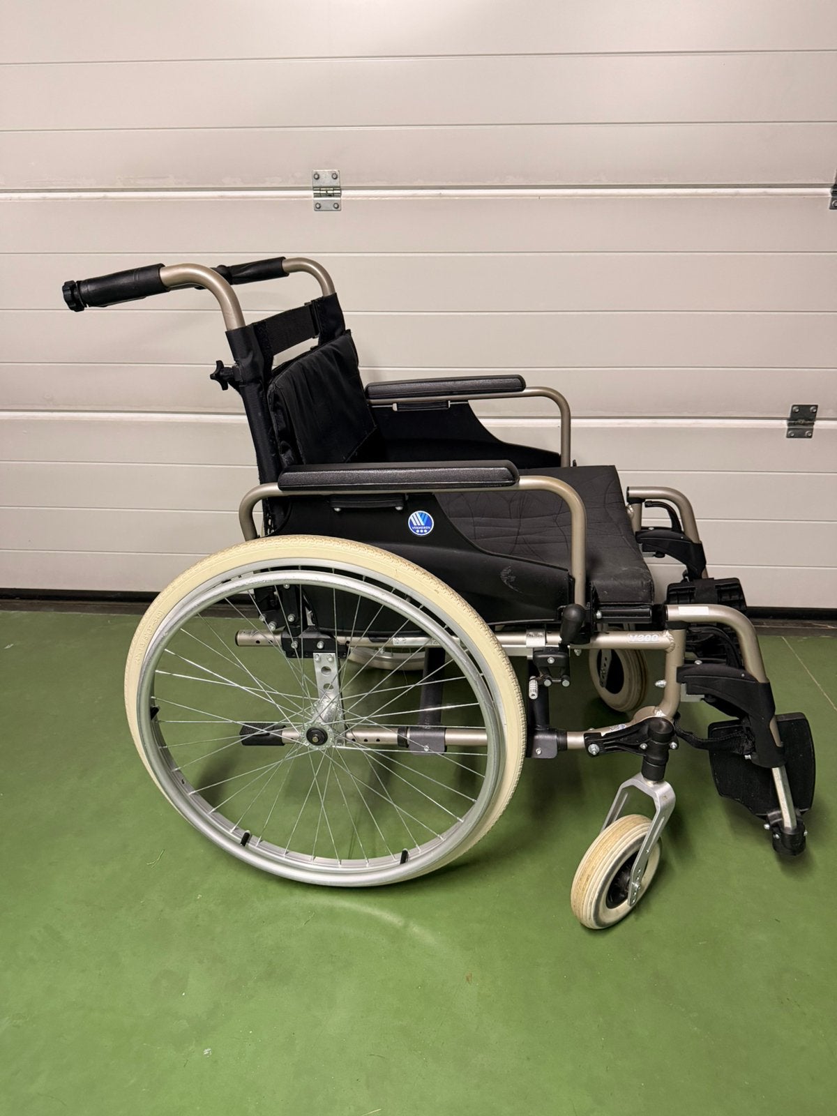 Rolstoel Vermeiren 300XL, Diversen, Ophalen, Zo goed als nieuw