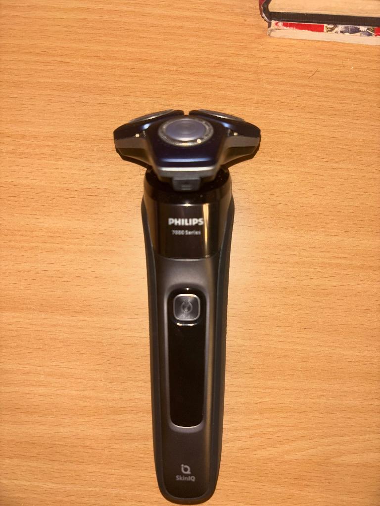 Rasoir électrique Philips Shaver Series 7000 S7887 complet, Ophalen of Verzenden, Zo goed als nieuw, Scheren en Epileren