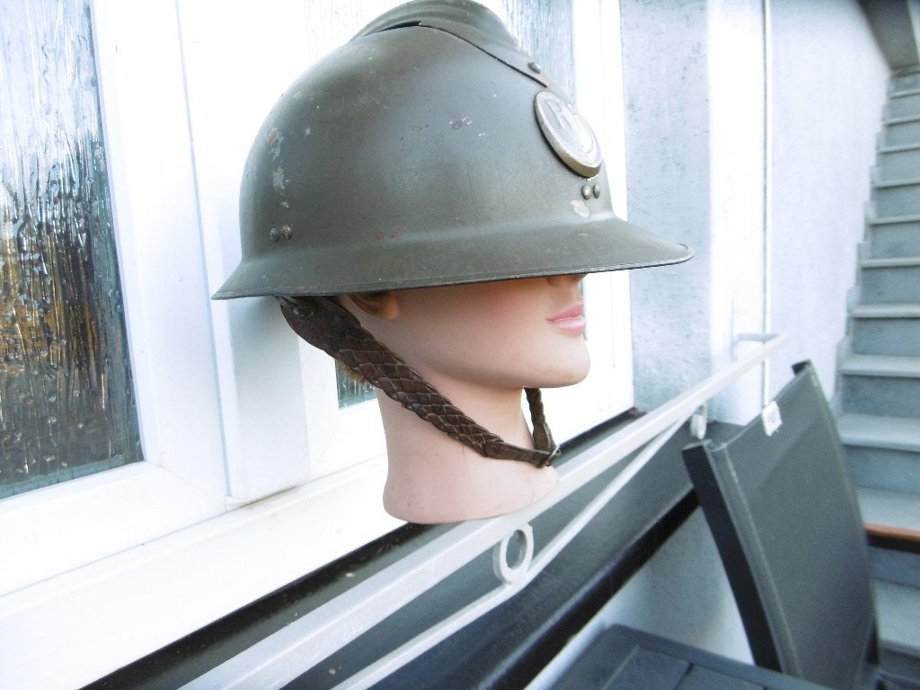Adrian Mle 1926 helm voor Afrikaanse troepen, Verzamelen, Ophalen of Verzenden, Landmacht, Helm of Baret