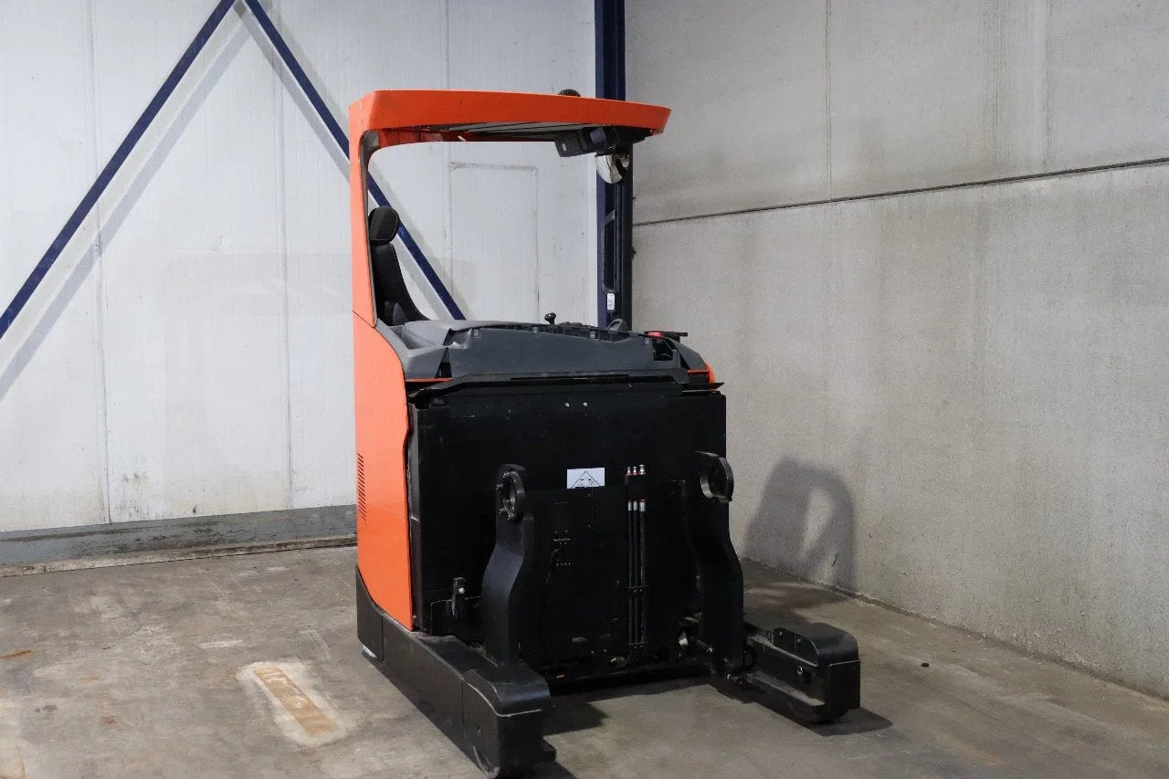 BT RRE160H 1,6 ton elektrische reachtruck, Articles professionnels, Machines & Construction | Chariots élévateurs & Transport interne