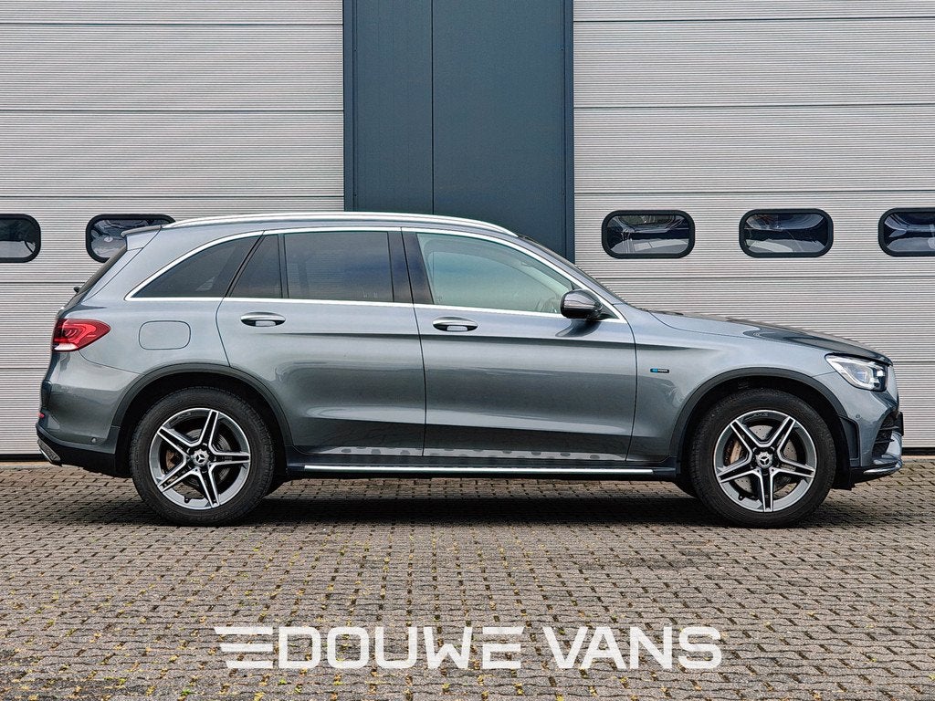 Mercedes-Benz GLC 300e 4MATIC Panorama Burmester 360 Camera, Auto's, Mercedes-Benz, Automaat, Gebruikt, 4 cilinders, LED verlichting