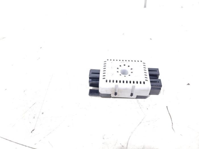 Antenne amplificateur d'un Volkswagen Golf, Volkswagen, -, 3 mois de garantie, Utilisé