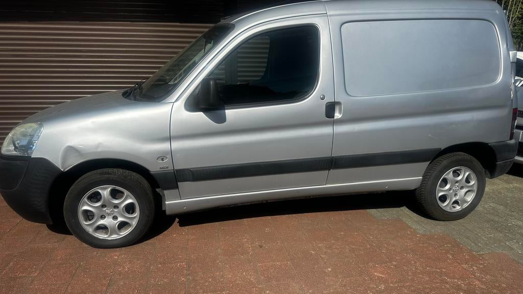 Peugeot partner utilitaire 1.6HDi* 2006* 288.000 km, Autos, Entreprise, 2 places, Boîte manuelle, 5 portes