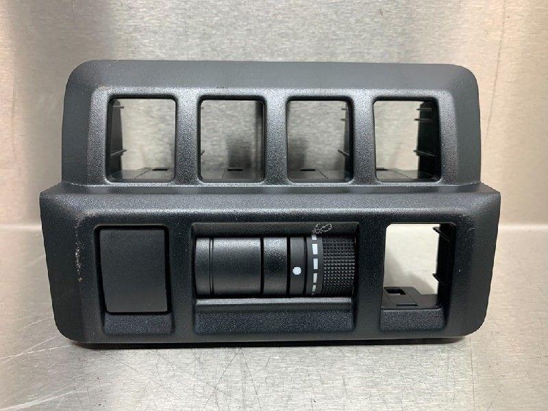 COMMUTATEUR DE REGLAGE INTENSITE TABLEAU DE BORD Subaru, Utilisé, Subaru