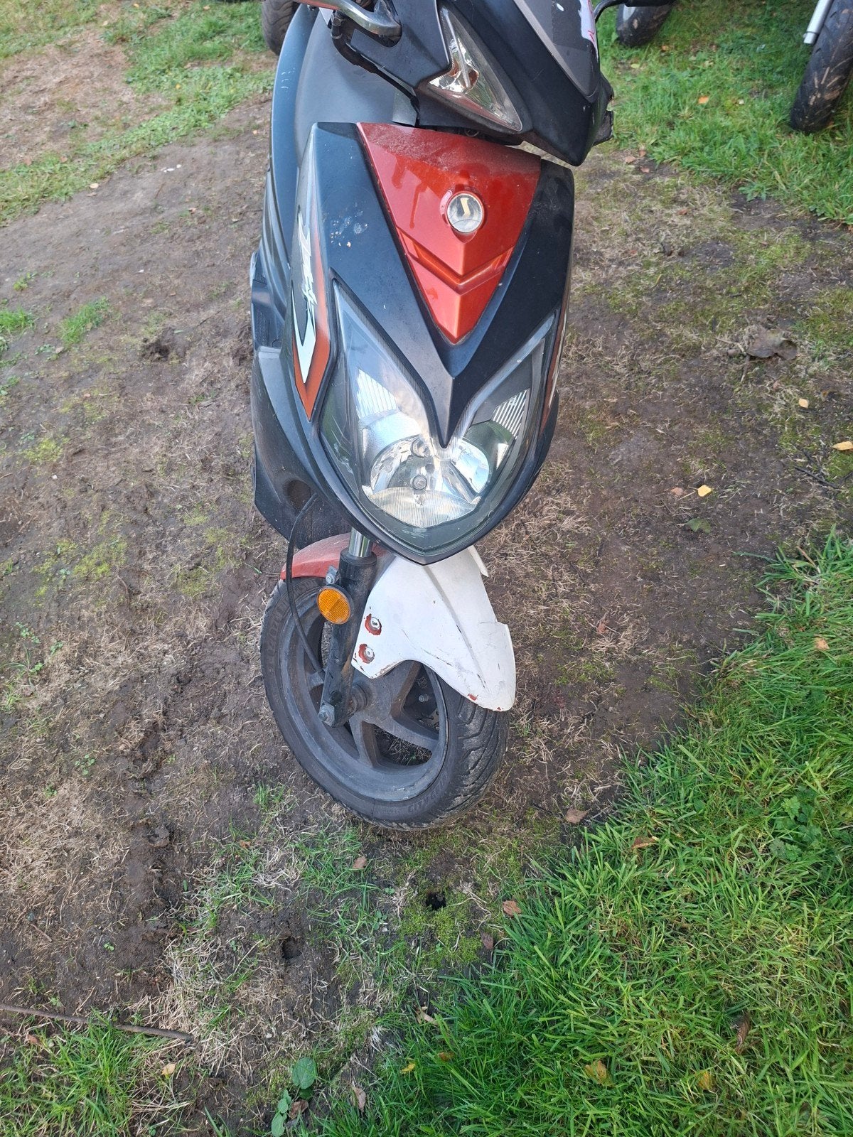 a vendre sym jet 4tenp tourne moteur ok, Fietsen en Brommers, Ophalen of Verzenden
