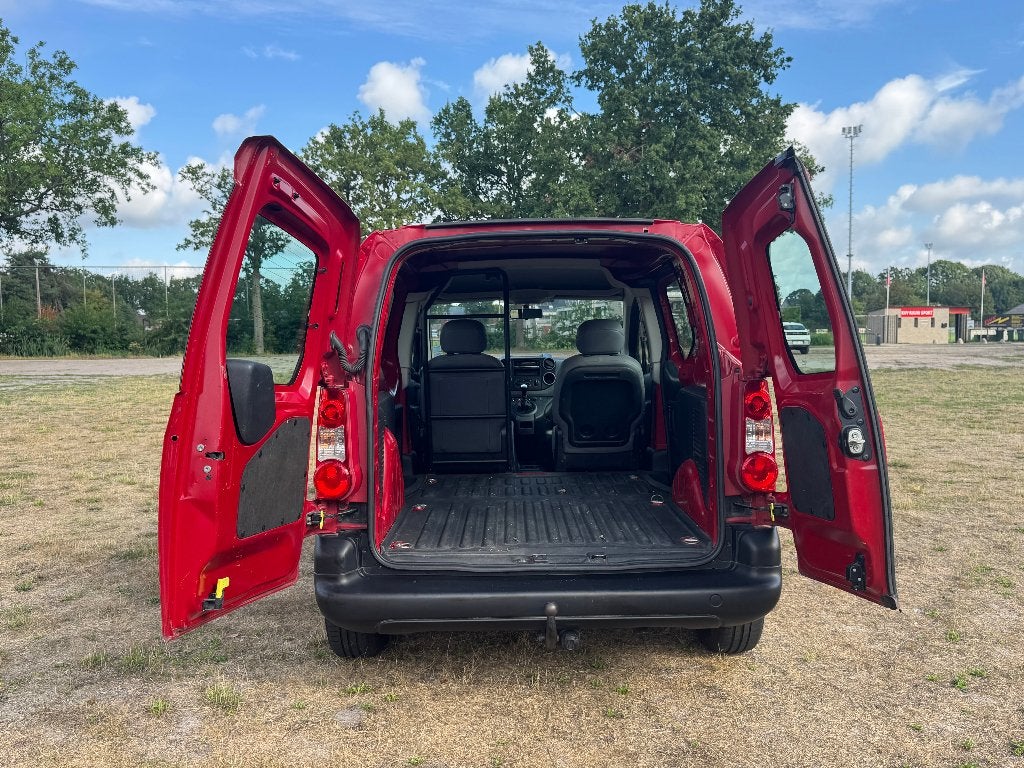 Peugeot Partner 1.6 HDi 75 16V - Lichte vracht - Trekhaak, Autos, Rouge, Euro 5, Achat, 2 places