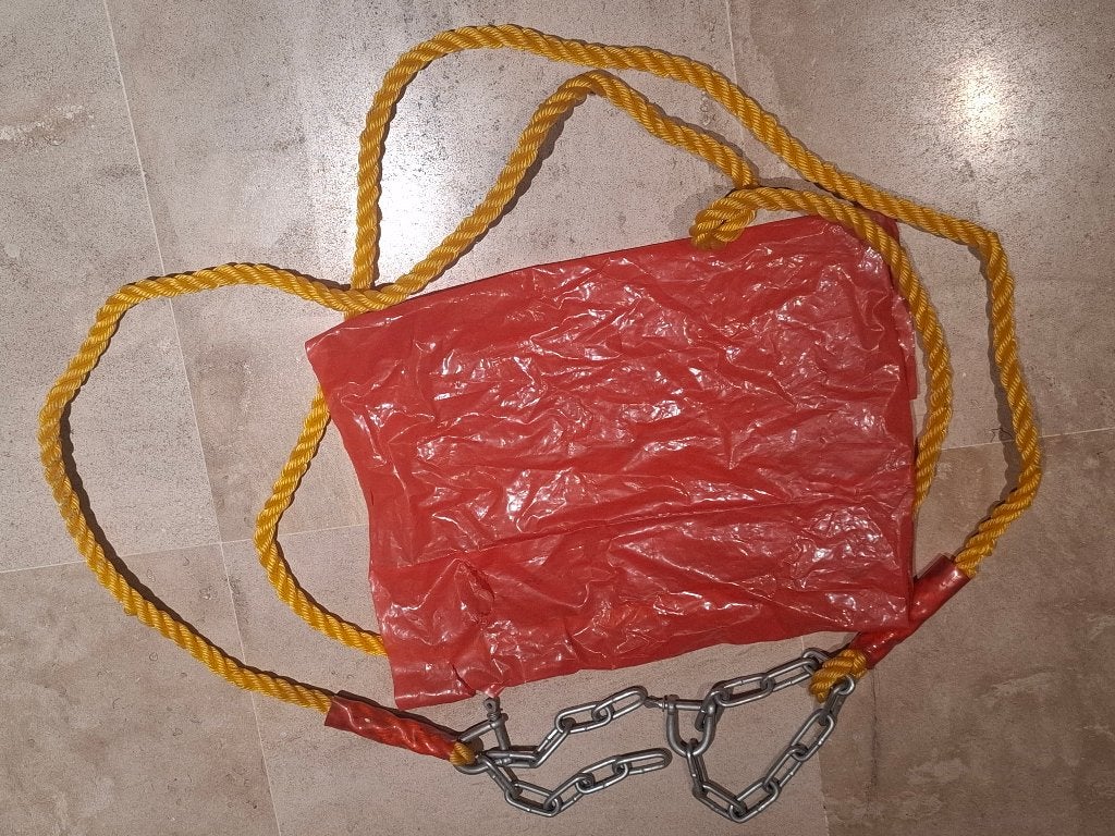 Corde (de remorquage) avec drapeau rouge, Enlèvement, Utilisé