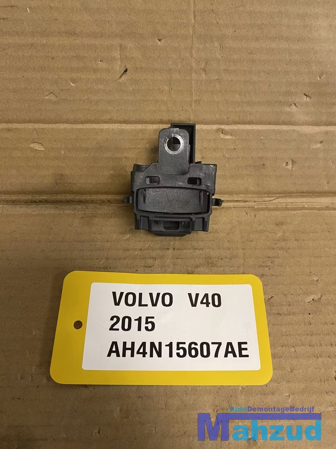 VOLVO V40 Contactblok kaartlezer 2012-2019 AH4N15607AE, Gunnar Engellaus vag 8
405 31  Gothenburg, SE, Info@volvocars.com, Volvo Car Corporation
