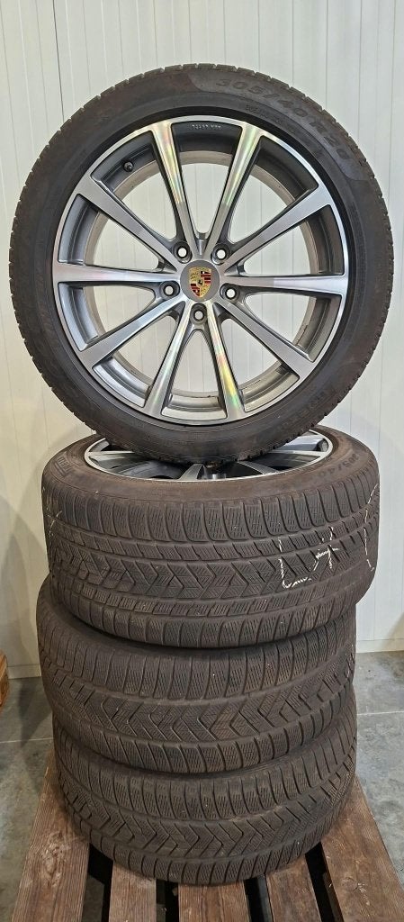 Winterbanden originele velgen Porsche Cayenne 20" Pirelli, Auto-onderdelen, Ophalen, Gebruikt, Banden en Velgen, Winterbanden