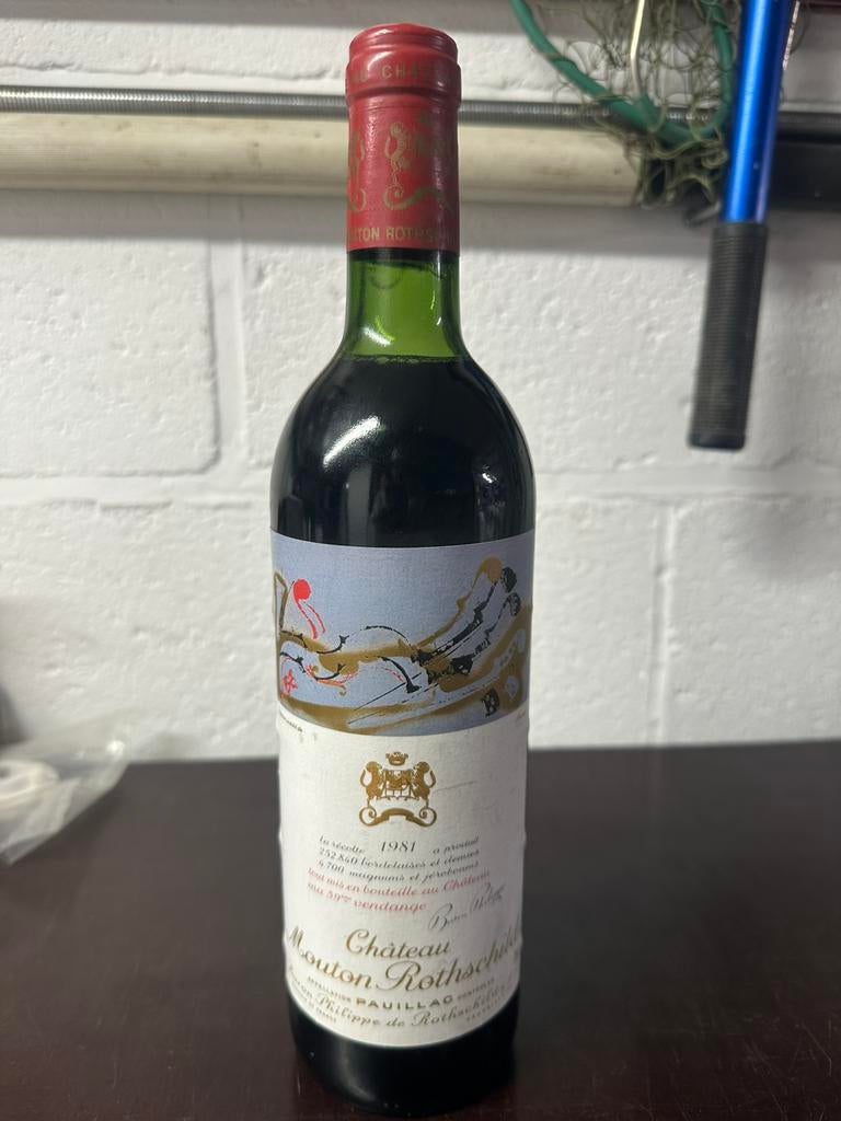 Chateau mouton rotschild 1981, Verzamelen, Ophalen, Zo goed als nieuw