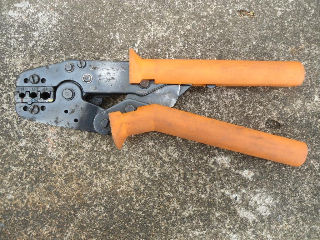 Weidmuller krimptang CTI 6 S., Enlèvement, Utilisé