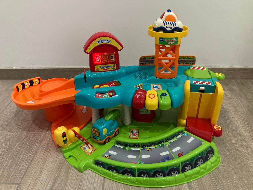 Toet toet garage, Kinderen en Baby's, Ophalen, Zo goed als nieuw