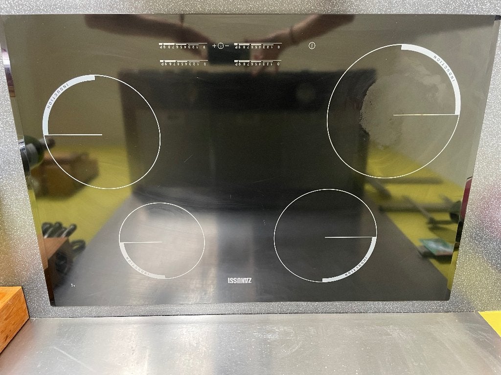 Inductiekookplaat, Electroménager, 4 zones de cuisson, Encastré, Enlèvement, Utilisé