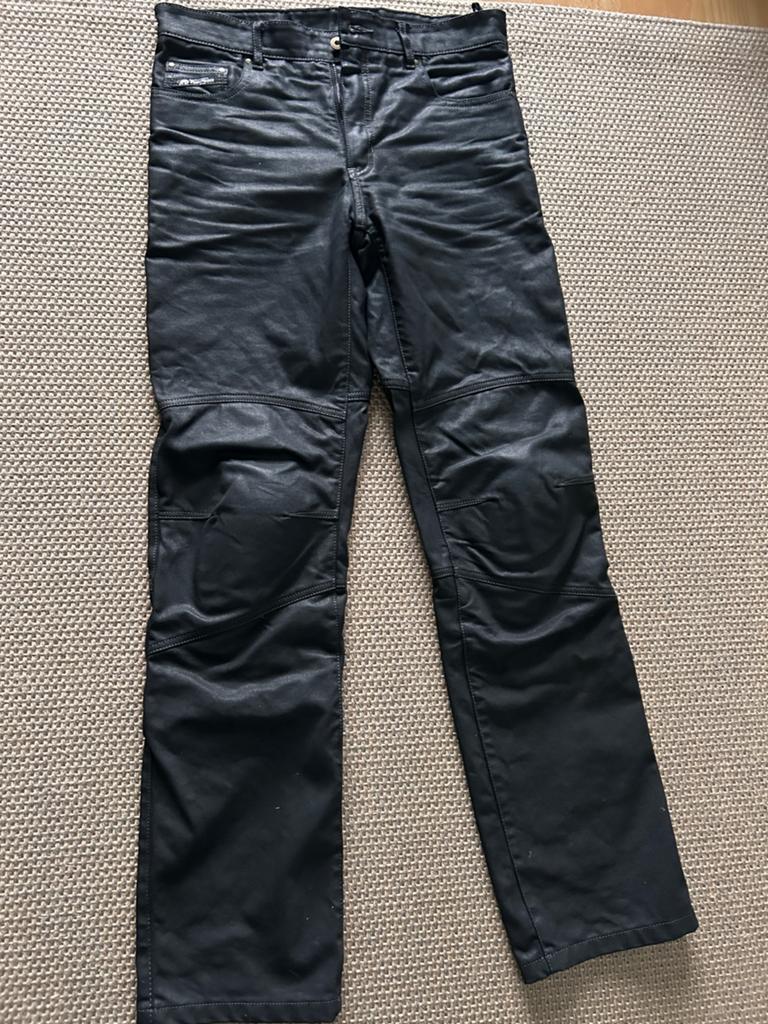 Motorkleding broek, Ophalen, Gedragen, Zwart