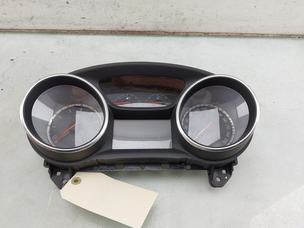 COCKPIT Opel Astra K (|39042932|39075826|39030267|), Gebruikt, Opel, Opel Automobile GmbH, Kontakt-opel@opel.com