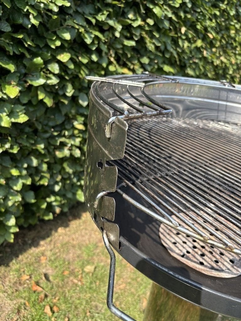 Barbecook houtskoolbarbecue op voet, Enlèvement, Utilisé, Barbecoock, Avec accessoires