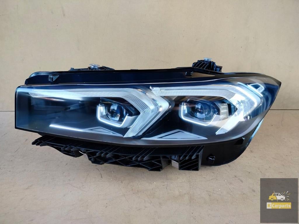 9450795, BMW G20 Lift Silver Left Light Complete, Petuelring 130
80788  Munich, DE, Info@bmw.de, Utilisé, BMW