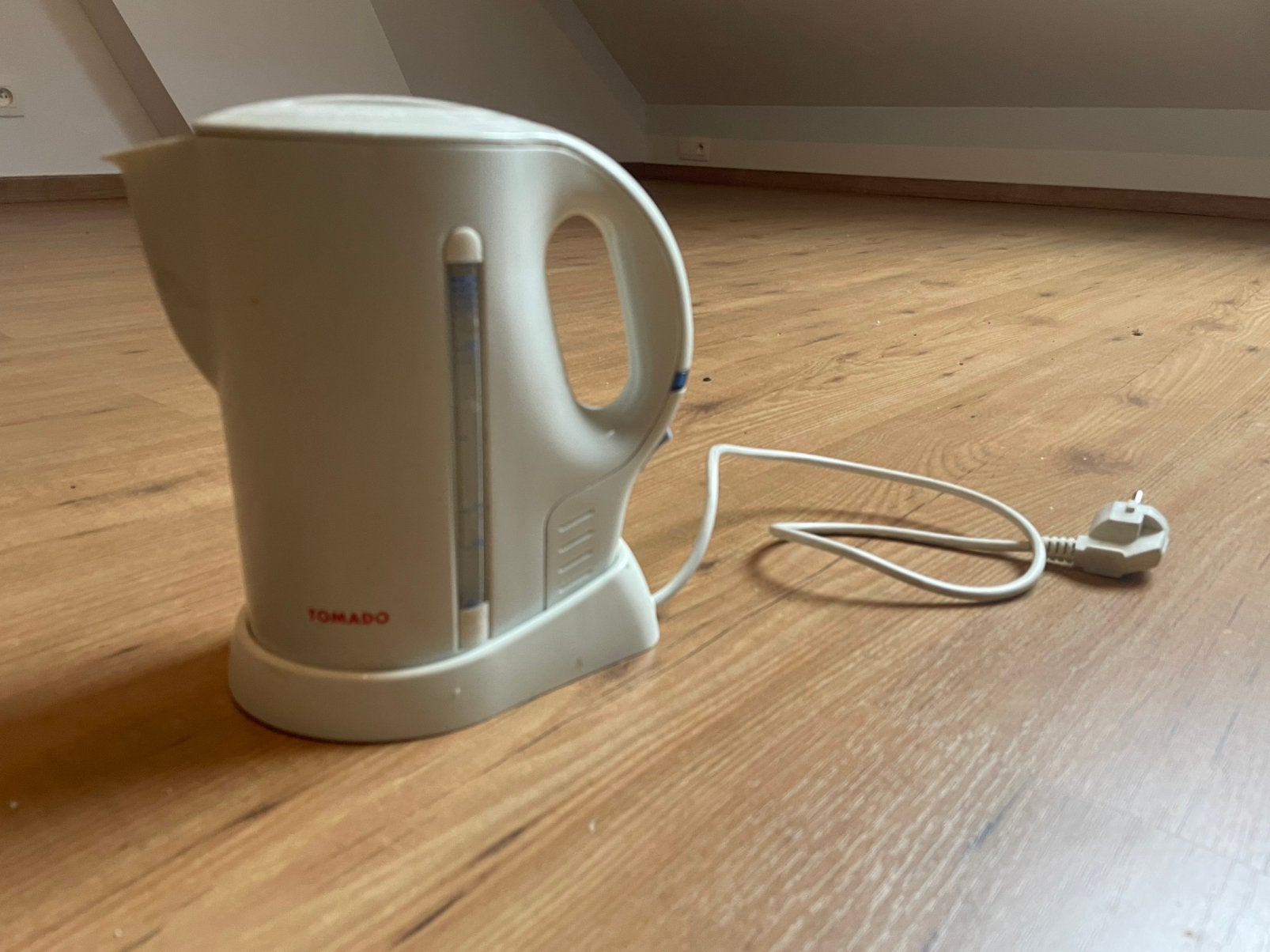 Tomado waterkoker, Elektronische apparatuur, Ophalen