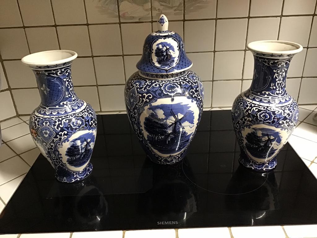 Set de 3 vases, vase et couvercle, Delft, Enlèvement ou Envoi