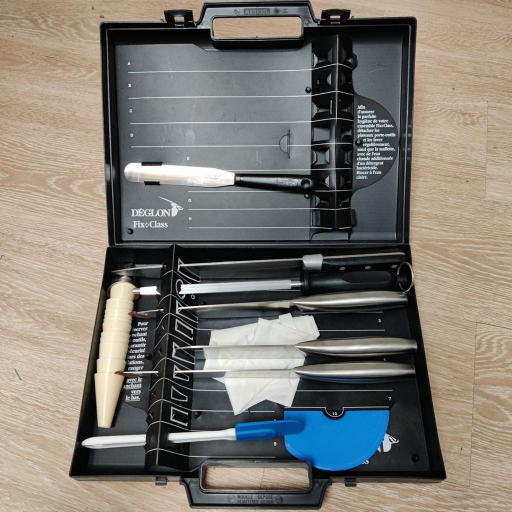 Set de couteaux+poche à douille, Enlèvement ou Envoi, Neuf