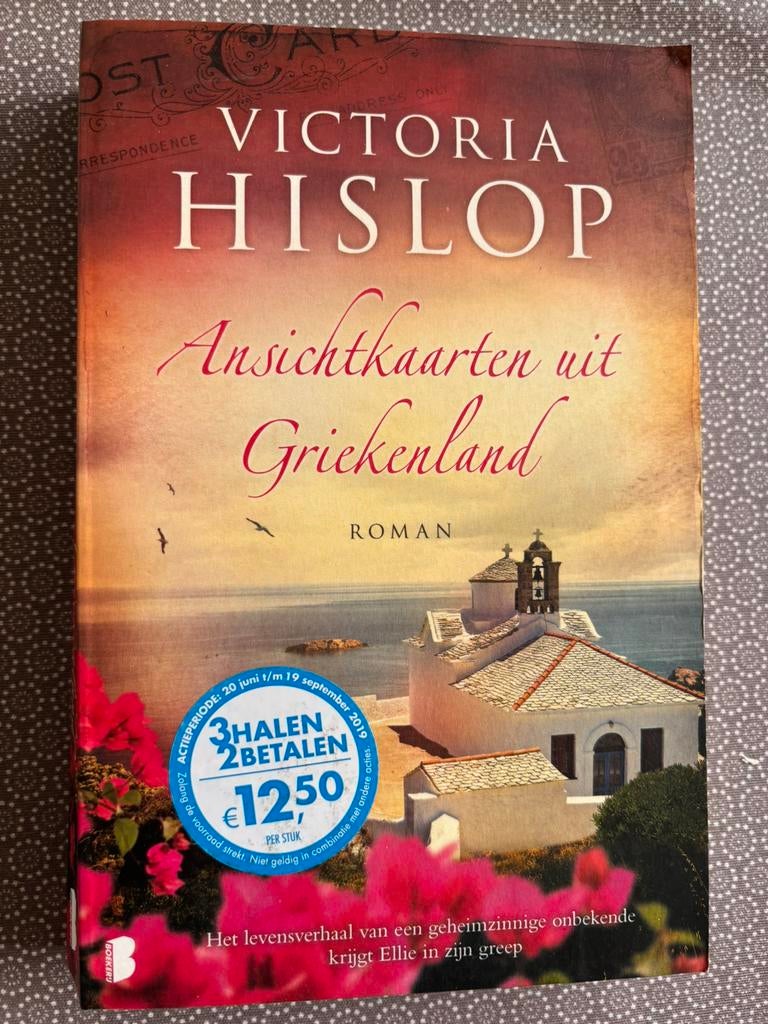Boek Ansichtkaarten uit Griekenland - Victoria Hislop, Enlèvement, Comme neuf