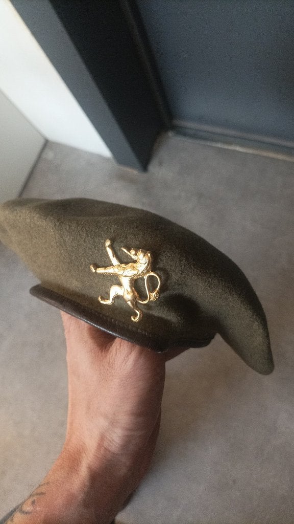 Béret militaire belge abl 1978, Ophalen