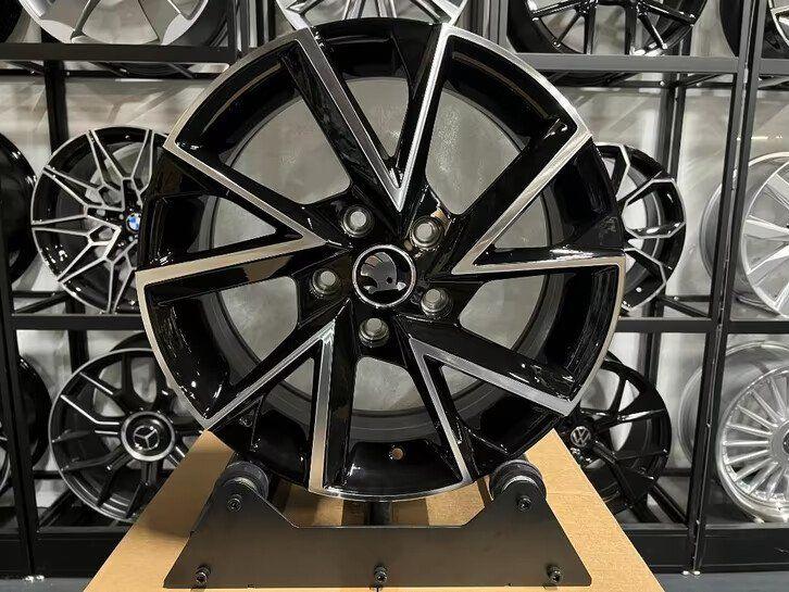 16" SKODA RS Look Sportvelgen SKODA OCTAVIA KODIAQ KAROQ VW, Auto-onderdelen, Banden en Velgen, Ophalen of Verzenden, Nieuw, Velg(en)