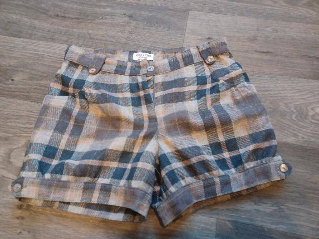 un short d'hiver / 15%laine/+ un gilet , taille 10ans, Enlèvement ou Envoi, Ensemble