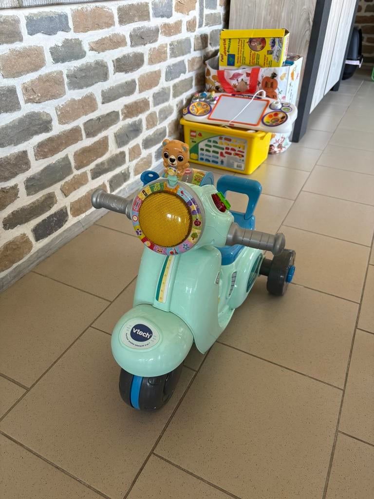 Scooter VTech interactif bleu - etat comme neuf !, Kinderen en Baby's, Speelgoed | Overig, Zo goed als nieuw, Ophalen