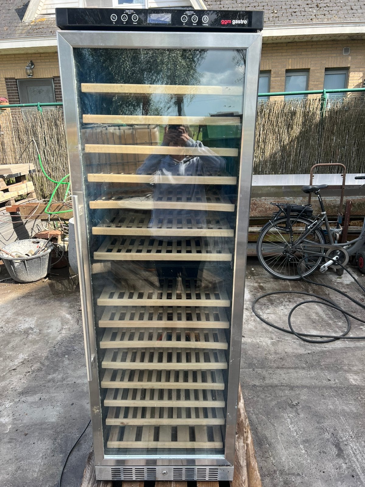 GGM Gastro wijnklimaatkast 450L, 2 zones, werkt perfect, Zakelijke goederen, Ophalen, Koelen en Vriezen