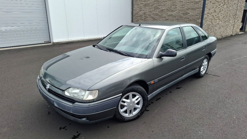 Renault Safrane 2.0 Lt AUTOMAAT, airco, zeer proper.OLDTIMER, Stof, 1995 cc, 4 cilinders, Bedrijf
