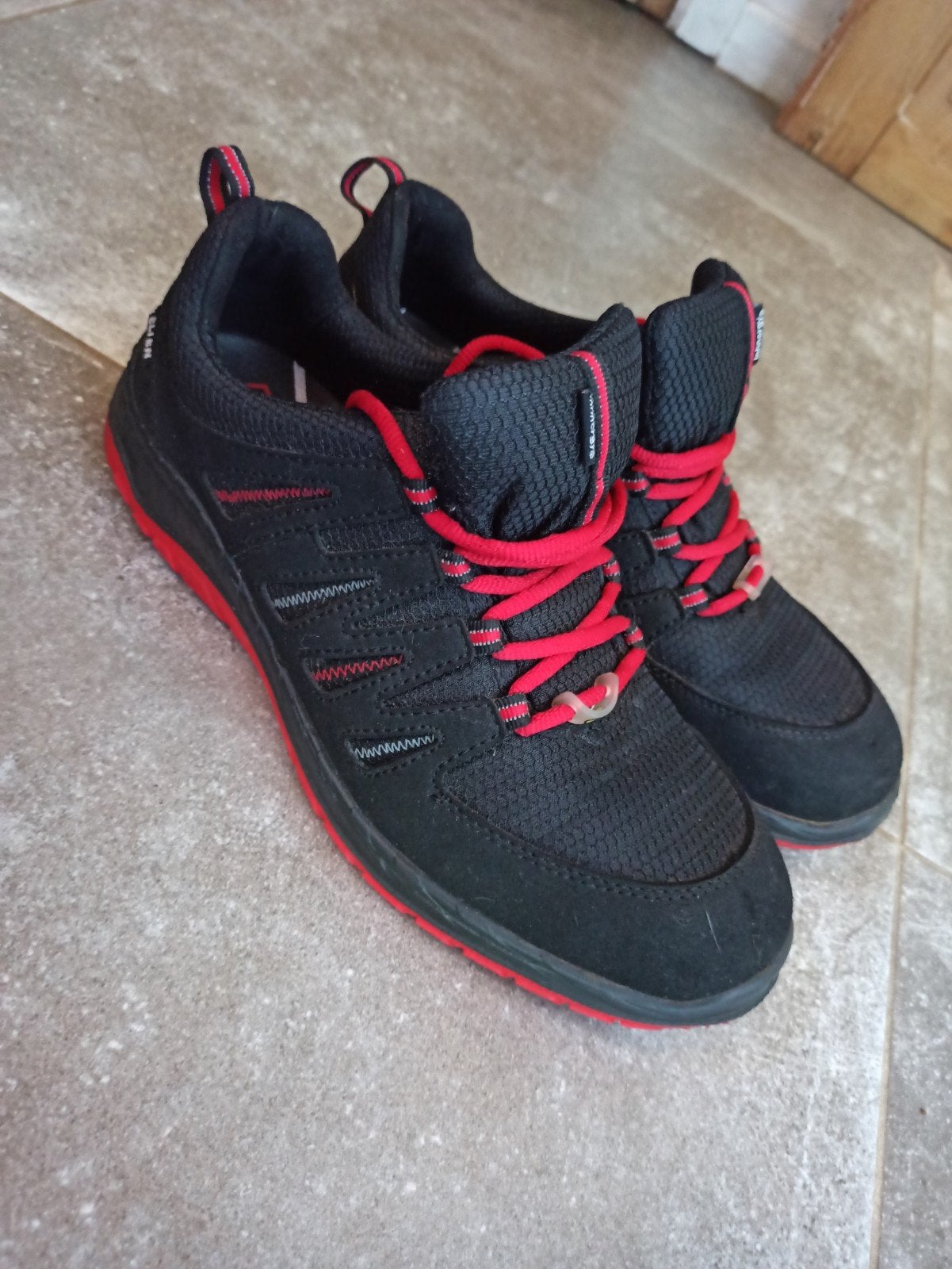 Chaussure de sécurité ELTEN T44, Enlèvement