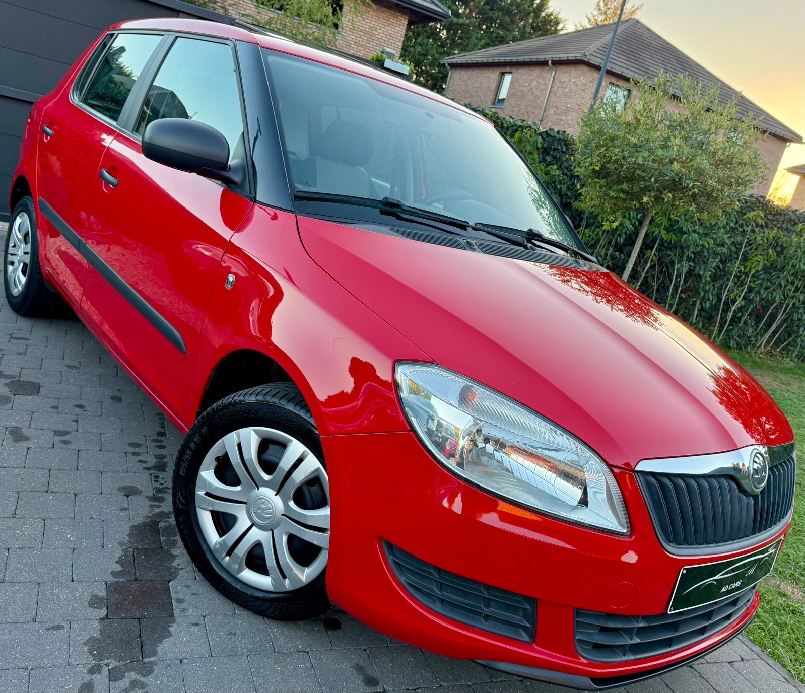 Skoda Fabia 1.2i * 2014 * 67.000 Km * TOIT OUVRANT* NEUF❗️, Autos, Rouge, Euro 5, Achat, Entreprise