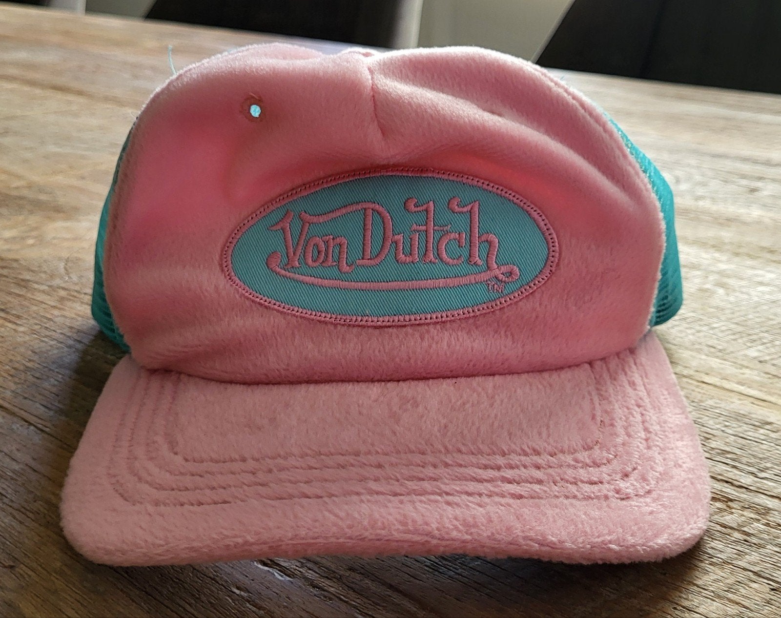 Pet Von Dutch, Ophalen of Verzenden, Pet