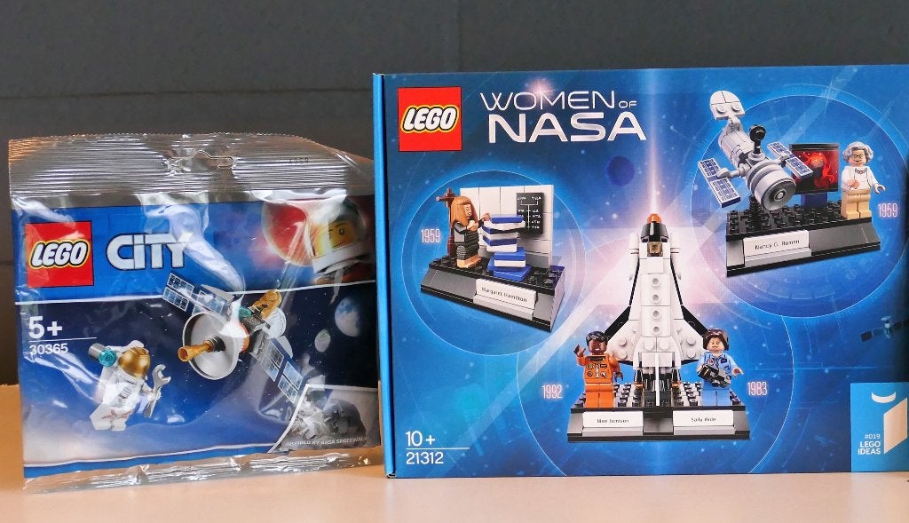 lego 21312 Women of NASA ideas + 30365 samen 54 euro, Kinderen en Baby's, Lego, Nieuw, Ophalen of Verzenden, Ideas