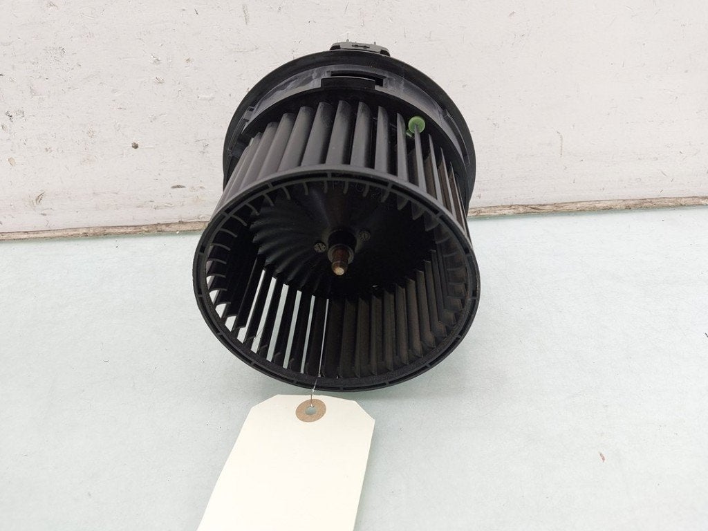 VENTILATEUR RADIATEUR MOTEUR Nissan Juke (F16) (01-2019/-), Valeo, Utilisé, 100, rue de Courcelles
75017  Paris, FR, Info@valeo.fr