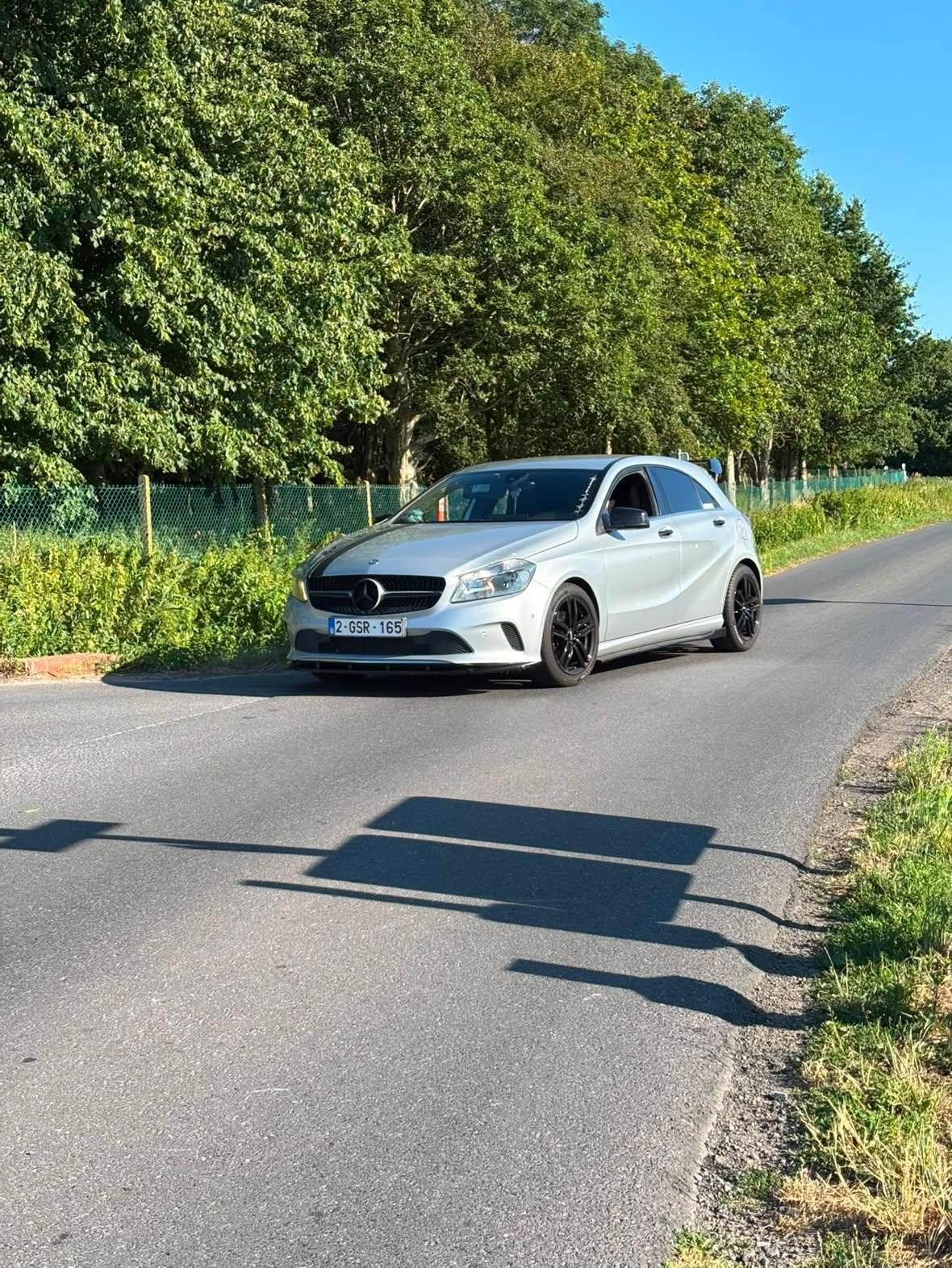mercedes Aklasse w176 Schadegeval!! Verkocht zonder keuring, Auto's, Voorwielaandrijving, Leder en Stof, 5 deurs, Zilver of Grijs
