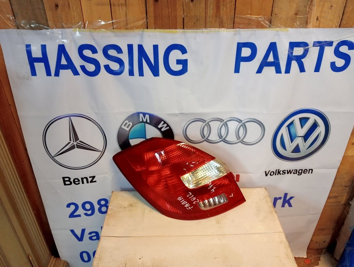 Achterlicht links van een Skoda Fabia, -, Utilisé, Skoda, -