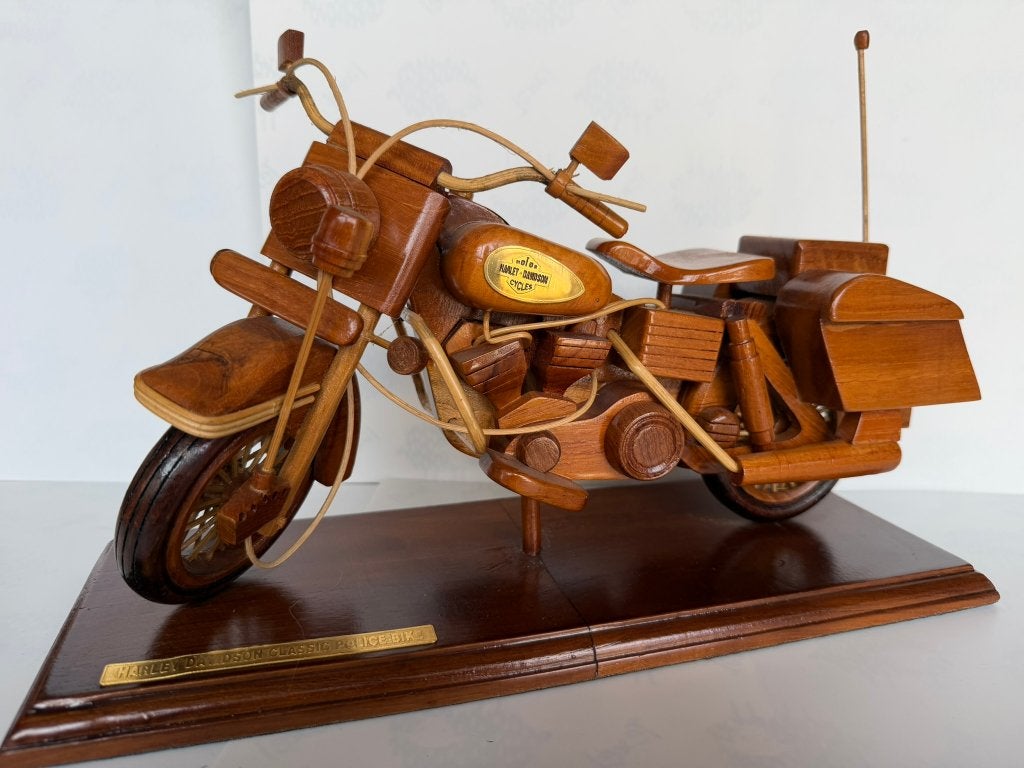 Handgemaakt houten Harley-Davidson Classic Police Bike, Hobby en Vrije tijd, Modelbouw | Auto's en Voertuigen, Zo goed als nieuw