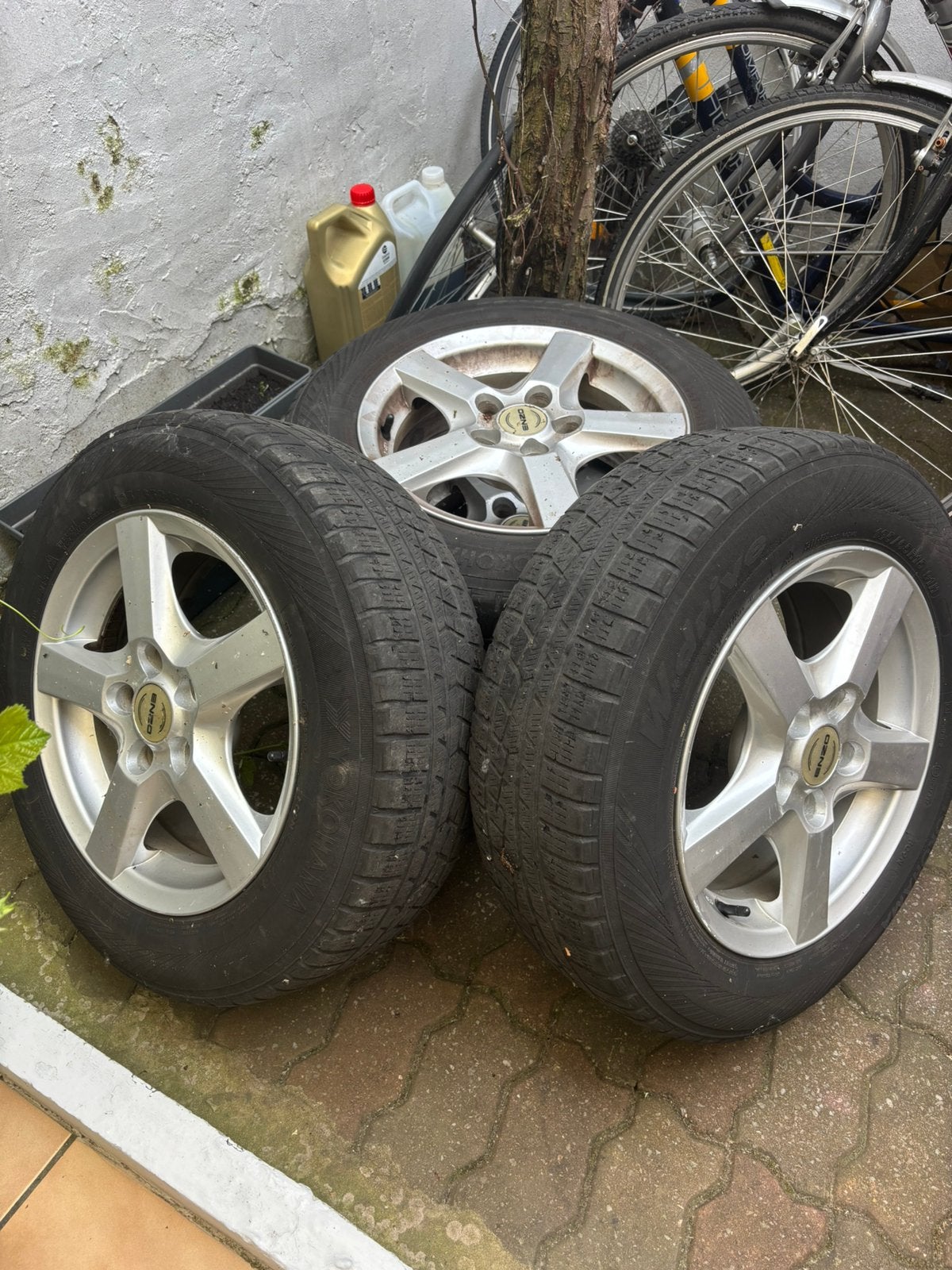 Banden en velgen van het merk Enzo, Auto-onderdelen, Banden en Velgen, Ophalen, Gebruikt, 15 inch, Winterbanden