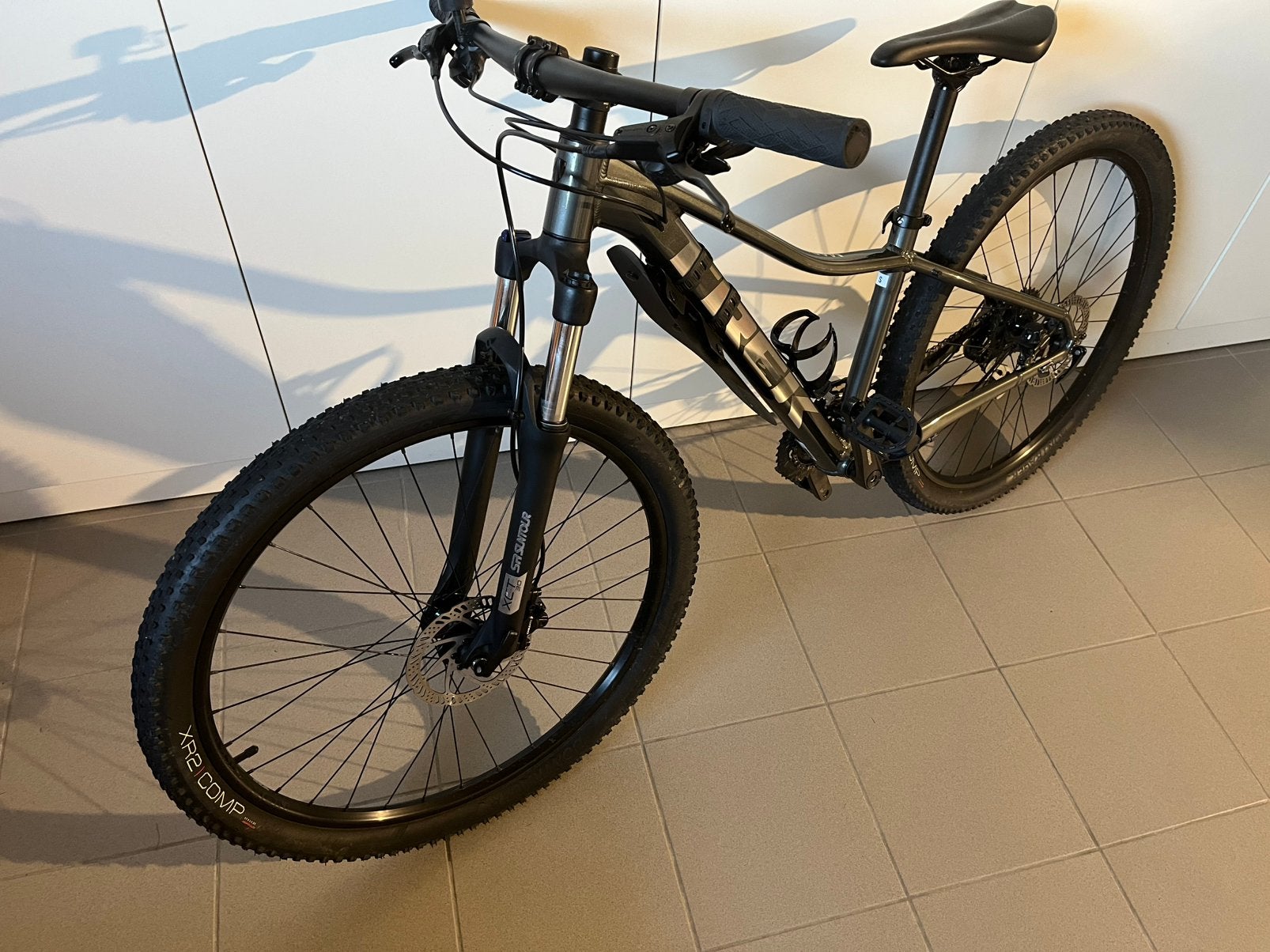 Trek marlin 5, Vélos & Vélomoteurs, Enlèvement, Comme neuf