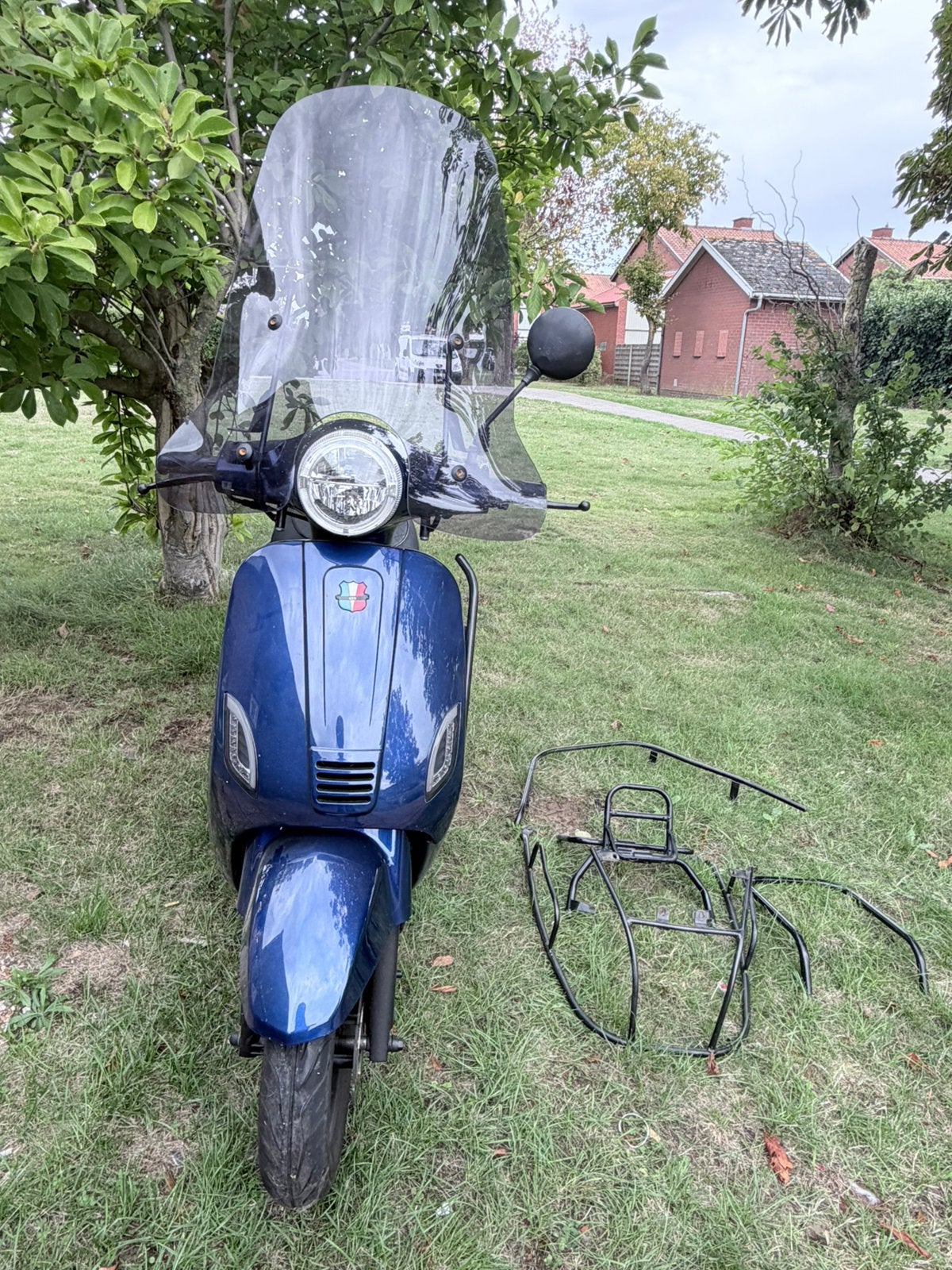 GTS Toscana 50cc Donkerblauw Inclusief valbeugels windscherm, Gebruikt, Benzine, Ophalen, Overige merken