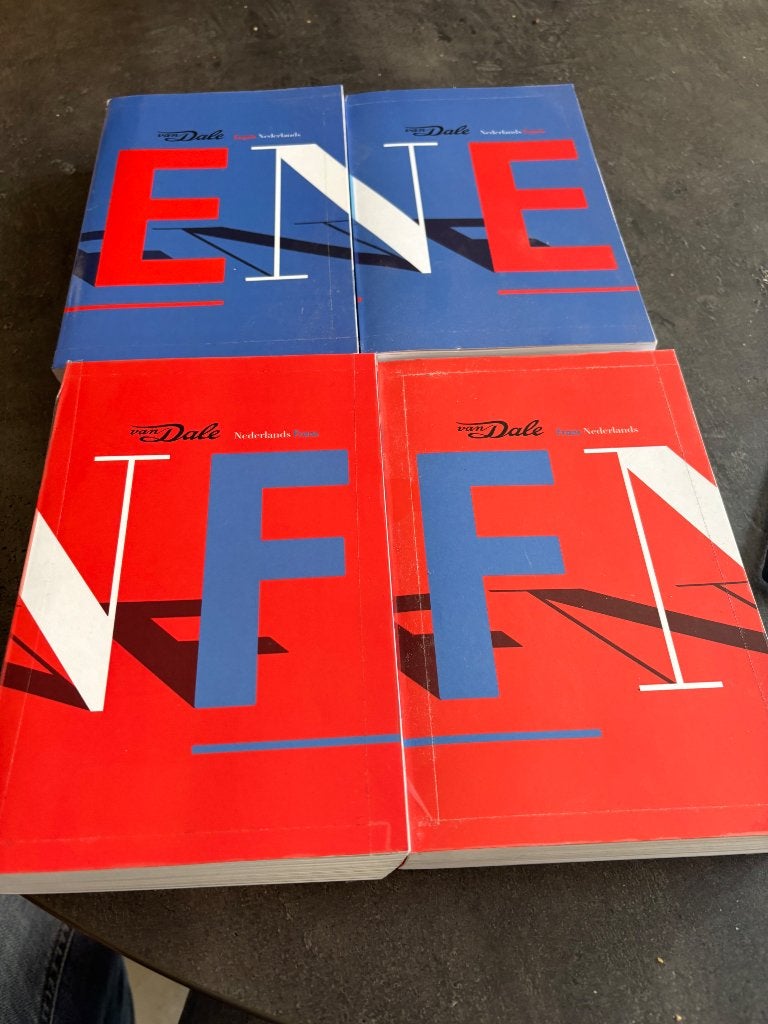Dictionnaires, Livres, Dictionnaires, Van Dale, Néerlandais, Comme neuf, Enlèvement