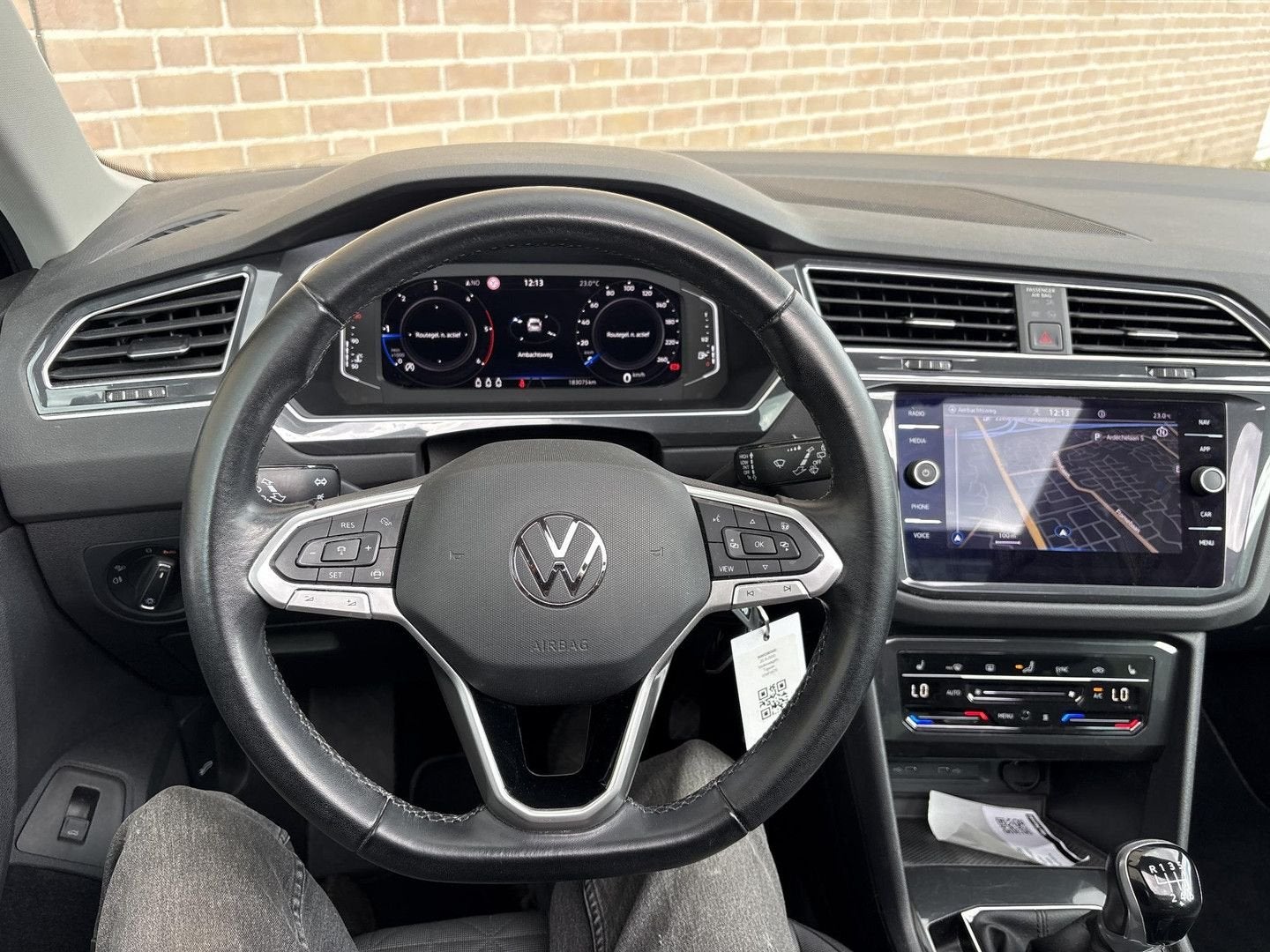 Volkswagen Tiguan 2.0 TDI Comfortline Business | € 15.500,-, Auto's, Volkswagen, Zwart, Zwart, Bedrijf, SUV of Terreinwagen