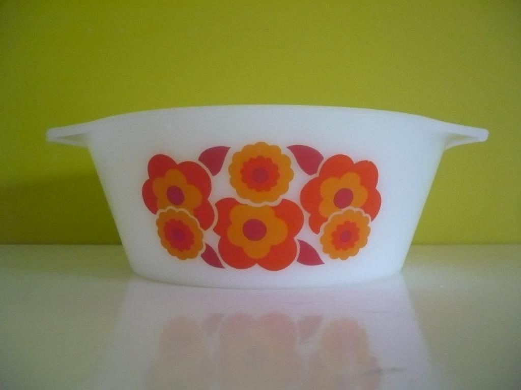 Vintage arcopal lotus lotusbloem kom / ovenschotel, Ophalen of Verzenden, Huis en Inrichting
