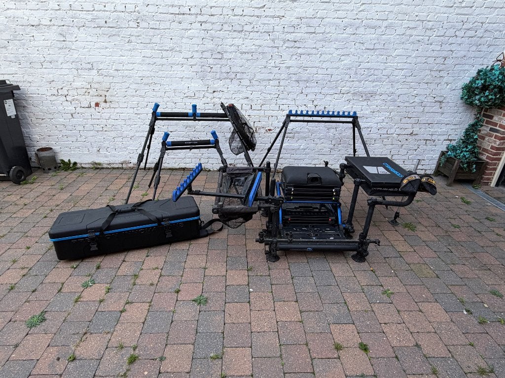 Materiaal van Preston wegens stopzetting hobby, Ophalen, Gebruikt, Complete set